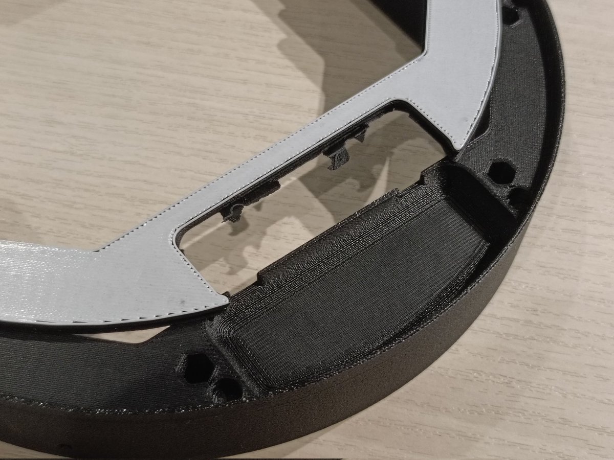 jun_robot's tweet image. サポート専用フィラメント便利
底面なのに、このツルツルな表面出せるの凄すぎ