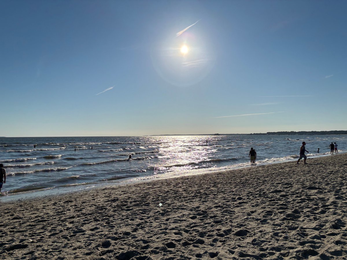 MarkDSiegel1's tweet image. Program Director’s Note - Believing in Our Mission 

Especially now.

A #ProgramDirectorsNote to my @TradIMYale residents.

open.substack.com/pub/siegelmark…