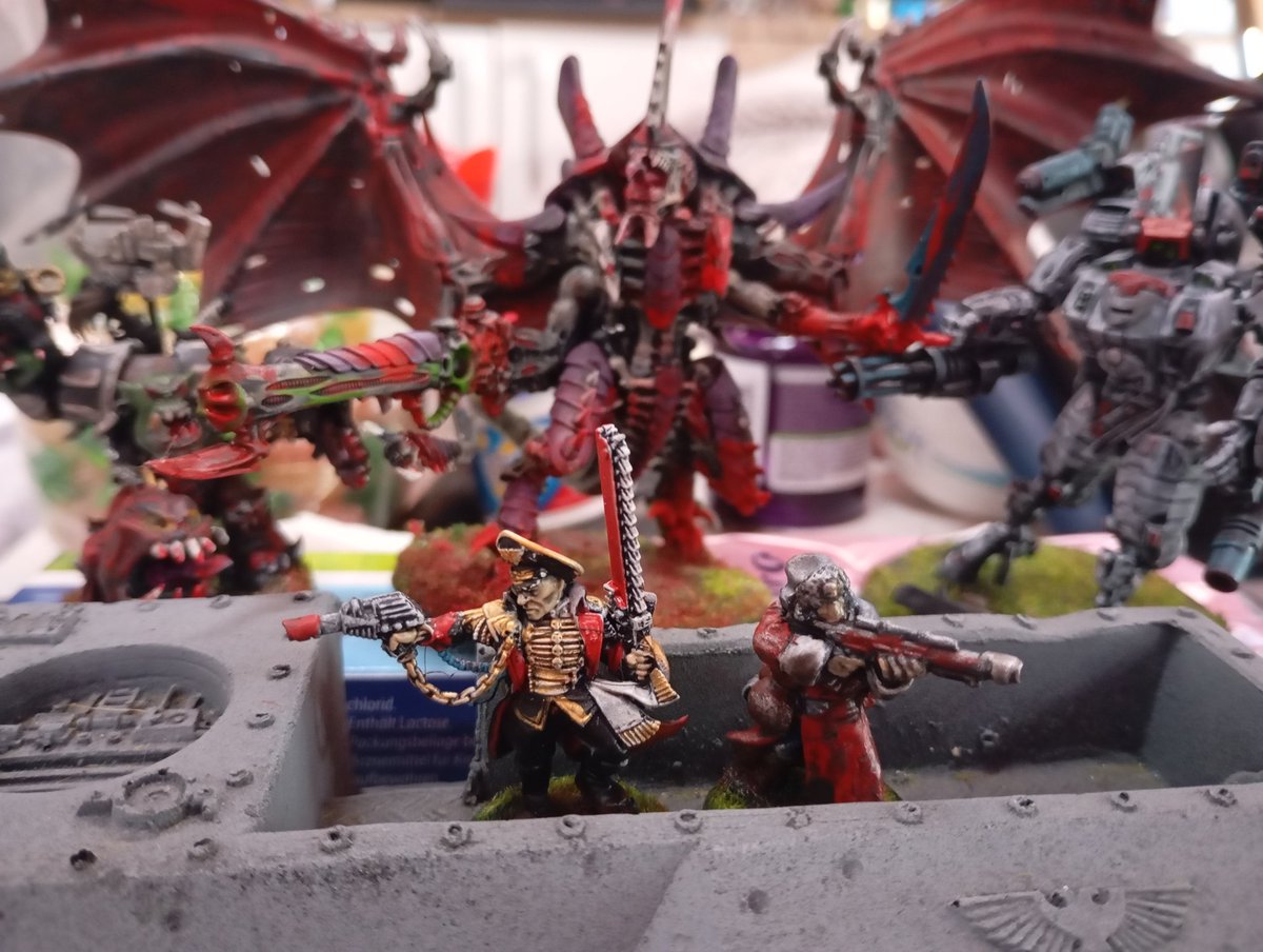 Cain: lets See. Nids, greenskin, Space communists... Must be monday.
Jurgen: I Go and get some ammo.