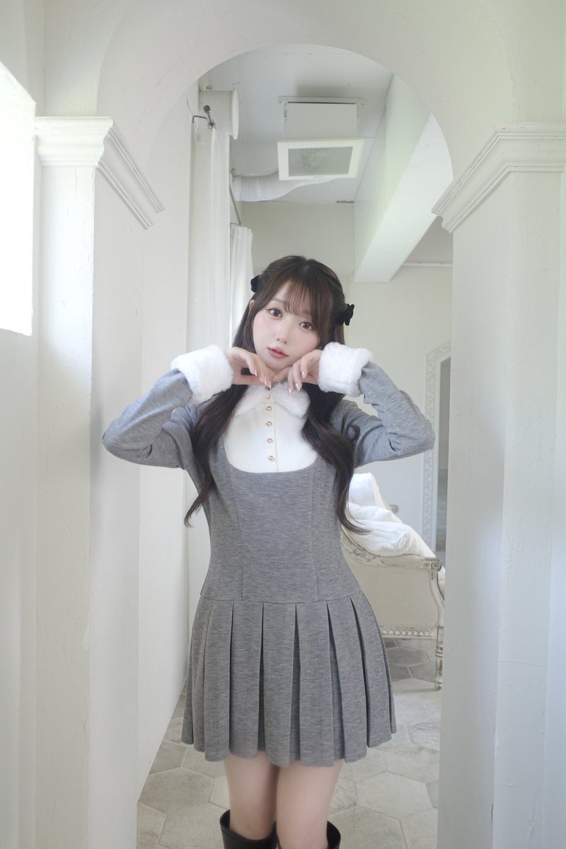 【新品】ロゼミューズ ミニワンピース チャコールグレー 大谷映美里 ロゼミュ新作かわいい♡ ദി ᷇ᵕ ᷆ )🎀☁️