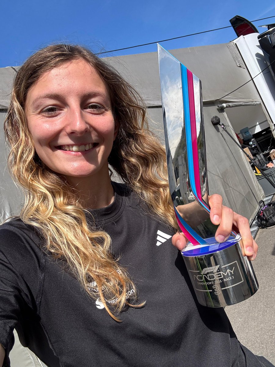 P3 in Zandvoort! 🇳🇱

Thank you to my team, family and all the fans here for the support this weekend 🧡

#F1Academy #DutchGP