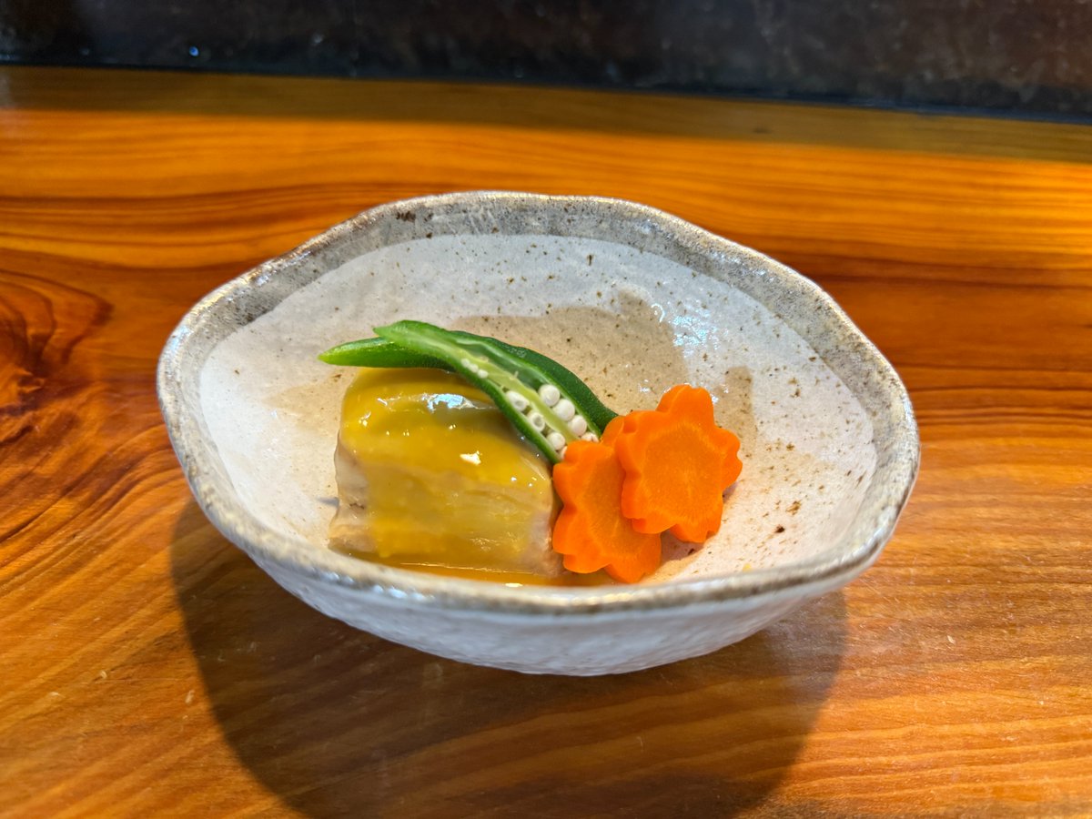 bsa_kenkoba's tweet image. #ケンコバ さん沖縄県那覇市での🍺
酒仙 ふくろう亭
おばあが作る沖縄の郷土料理に
泡盛をぐいぐい飲んだ結果
ほろ酔いどころではなくなる夜を
過ごさせていただきました😎
#ケンコバのほろ酔いビジホ泊 全国版
#TVer  #BS朝日
x.com/TVer_info/stat…