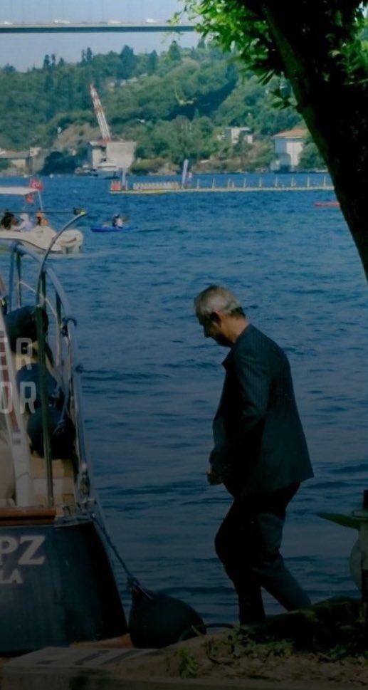 Vay benim güzel hocam seçime kadar kontrat yapmayalım başkan değişirse beni istemezse giderim demiş.
Ne büyük adamsın ya.
Mecbur Ali Koça oy vericem.
İsmail Kartal ile 3 yıllık sözleşme yapsin seçimden sonra.