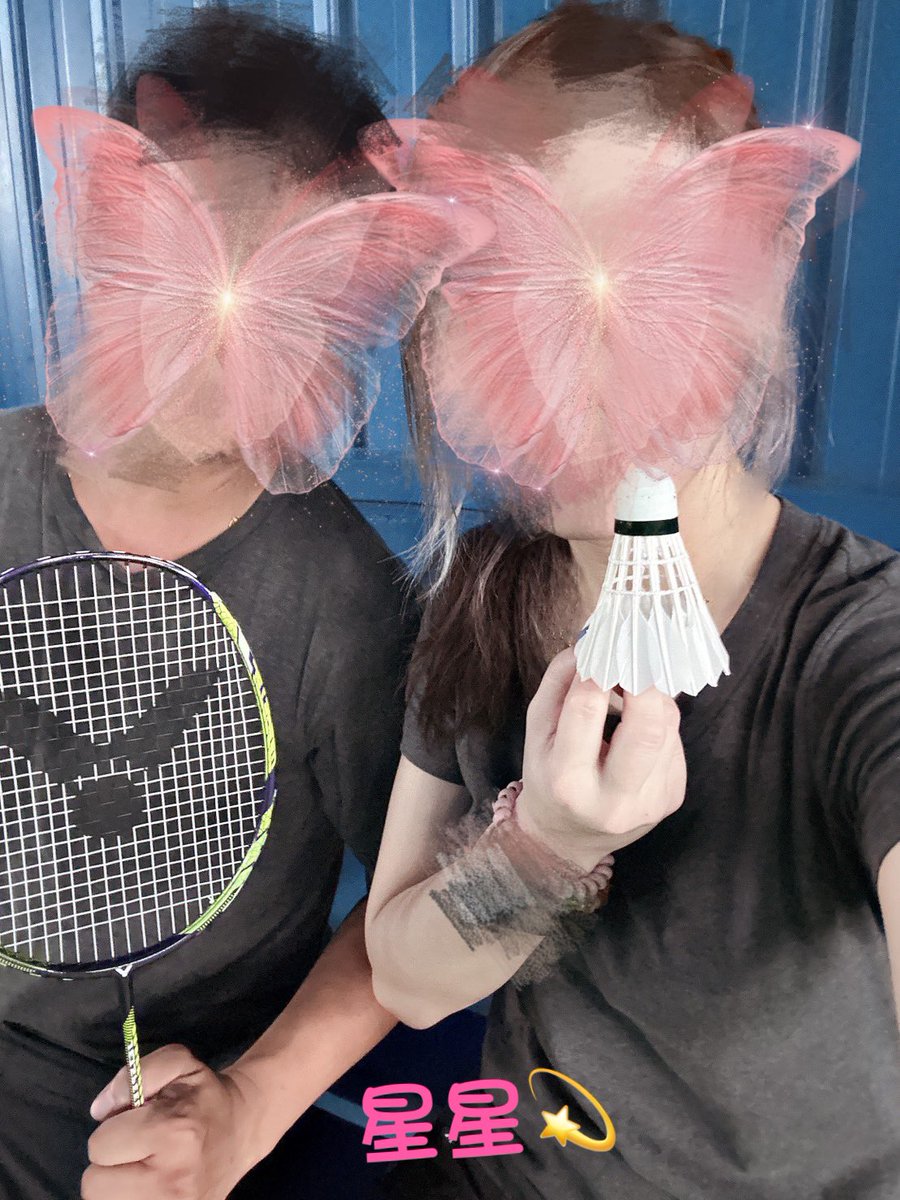 今天跟朋友去大社打羽球
星星說好久沒動了 比打炮還累🤣
但運動流的汗真舒服 
這裡有沒有球友😙
喜歡打羽球🏸+1
<a href="/a9527895278a/">星星</a>