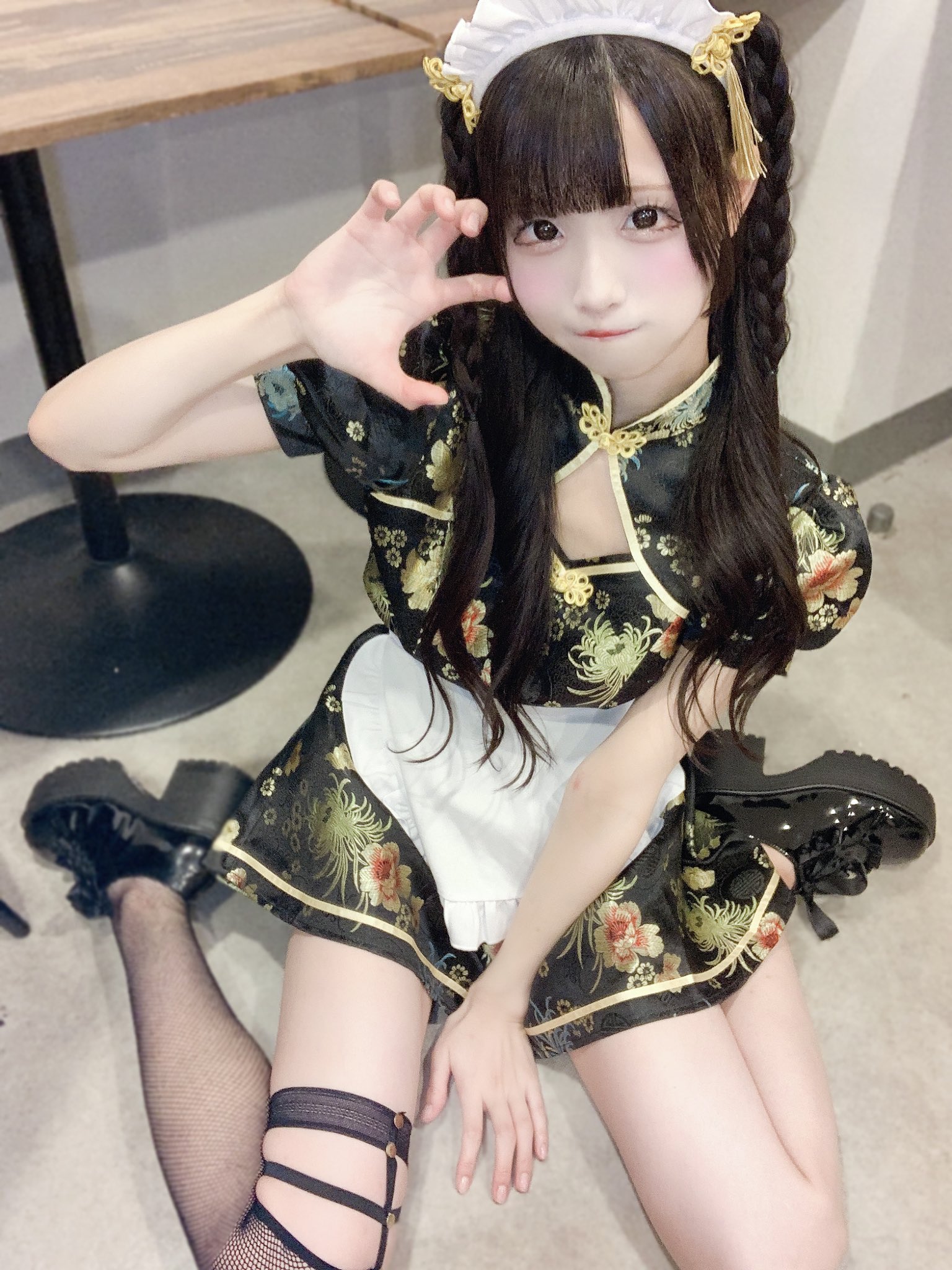 ♡はゆ♡様 今日も撮影でした💓💓💓幸 足にスリット入ってるワンピ セクシー