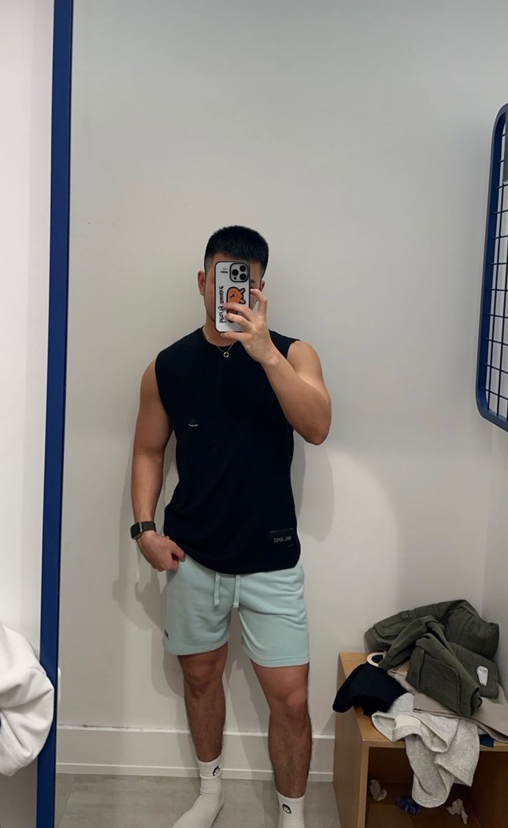 私の靴下はかわいいですか？🧦
 #新しいプロフィール画像