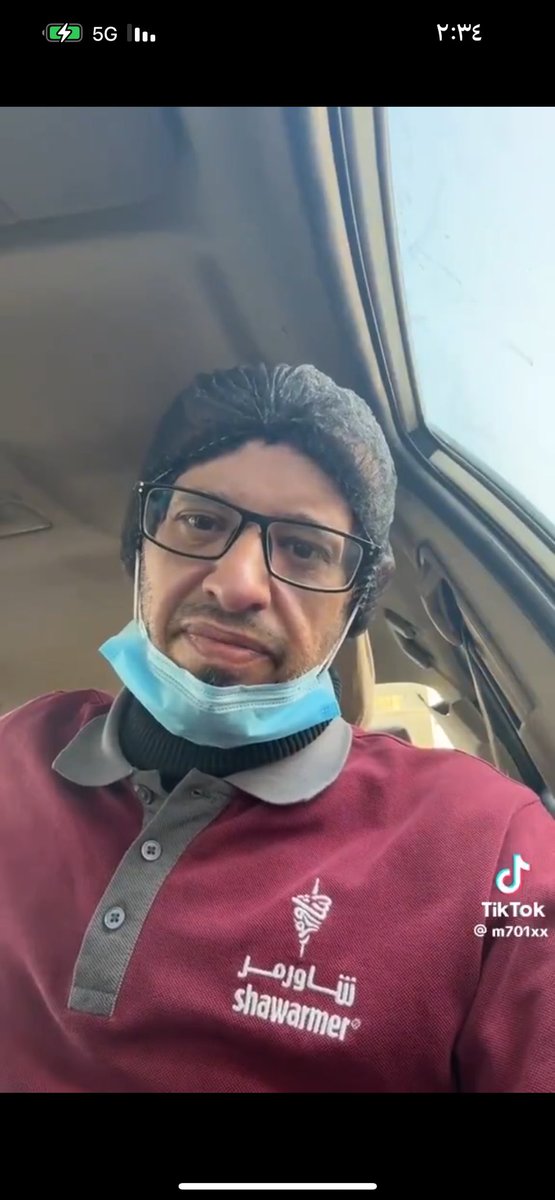 المصري اللي فصله وش صار عليه فصلوه ؟ شهروا فيه ؟ اعترفوا بخطاه ؟ غيروا ادارته ؟ لا 
بس هالضعيف لو رجع عمله بيواجه نفس المصري اللي فصله وبيفصله برضو بس وقتها لاتقاطعون لانه براند وطني ياجماعه😭