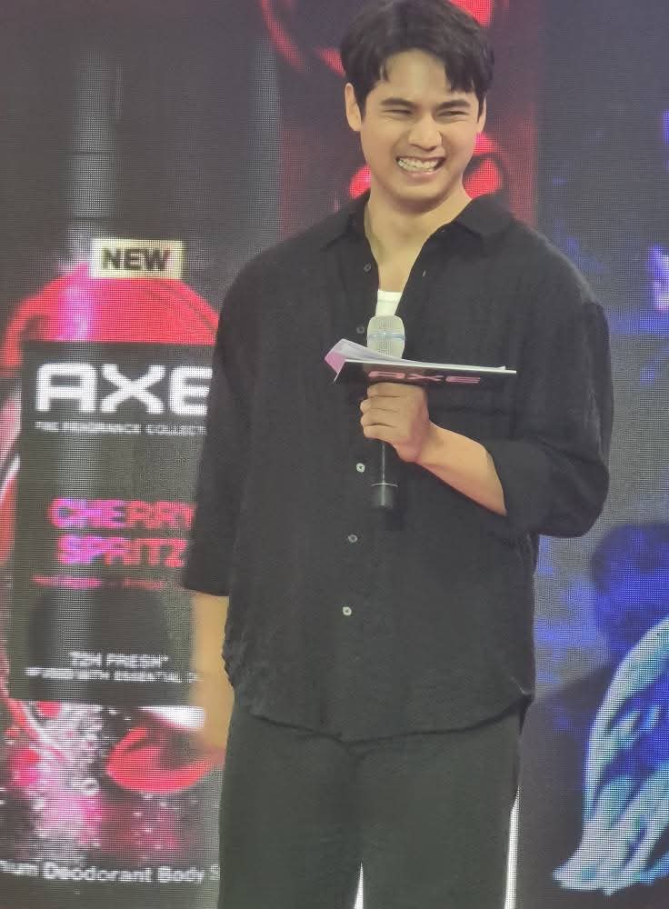 CertKap's tweet photo. #PBBCollab Ex-Housemate Emilio Daez at the #BeautyCon2025 β¨οΈ
- Admin R
#AXExEmilioDaez https://t.co/2Dq0hyed6A