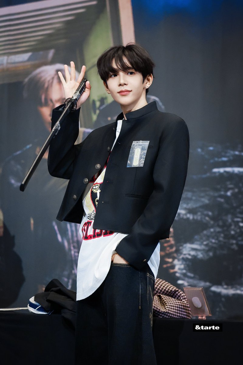 250829 팬싸

#SHOTARO #쇼타로 #将太郎 #ショウタロウ
#RIIZE #라이즈