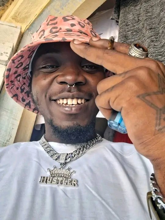 Blxck Fyxh (@blxckfyxh) on Twitter photo 