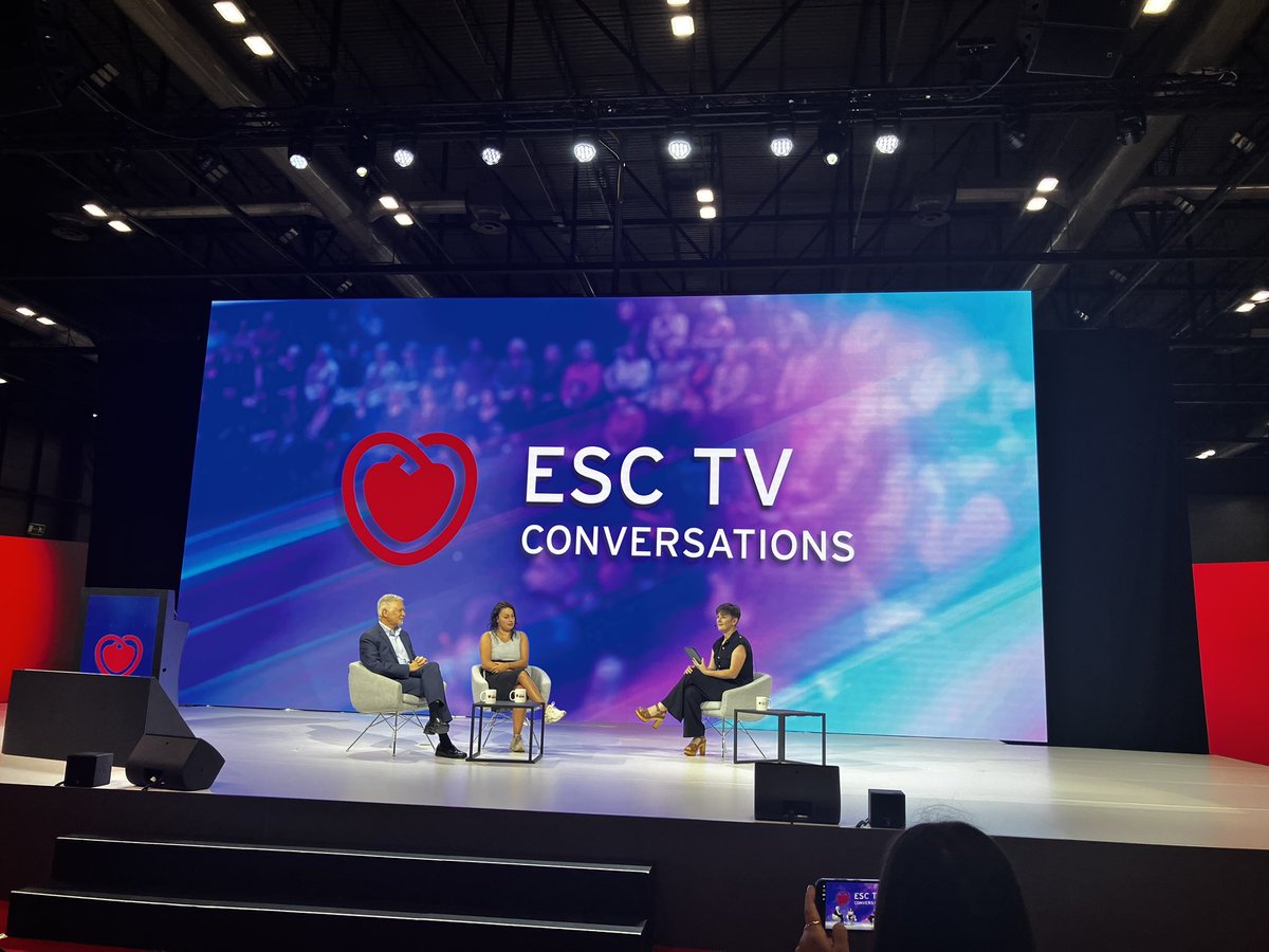 Maggie Simpson tweet media