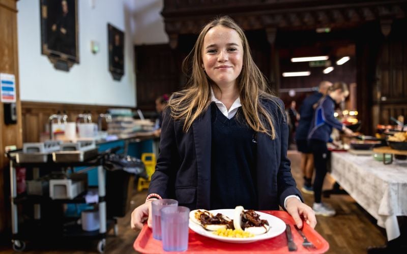 ISParent's tweet image. Global menus, gourmet chefs and sustainable sourcing are transforming the face of food in independent senior schools, writes Katie Hughes. buff.ly/5oZGRcq