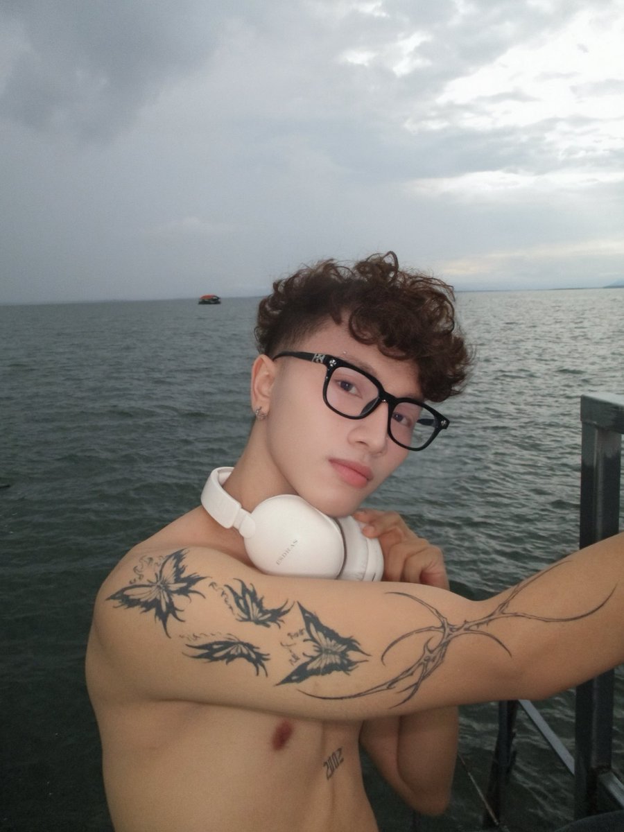 โอมากาตุ๊ด tweet media