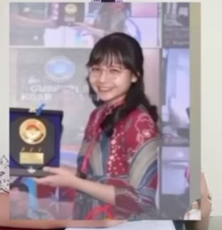 Pnampakan 2org yg selama ini mnghilang di misteri kss kmatian alm ADP

Bner ga-nya 2 profil ini gw ga tau..Nemu di youtube

Ngomong2 u/ Vara yg mberikan ksaksian bhwa alm suka cerita ingin bun-dirrr kok lu lbh tau dr istrinya alm yg justru mngatakan bhwa alm penuh dgn smngat hdp!