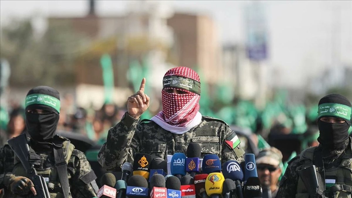 furkanhabernet's tweet photo. İsrail işgal ordusu, Ebu Ubeyde’nin son durumu ile ilgili bilgilerin hala incelendiğini ancak tahminlerinin onun ciddi şekilde yaralandığını gösterdiğini söylüyor

Daha fazla haber için tıklayınız⬇️
https://t.co/9Cg4psap7J https://t.co/LcH9tc69EP