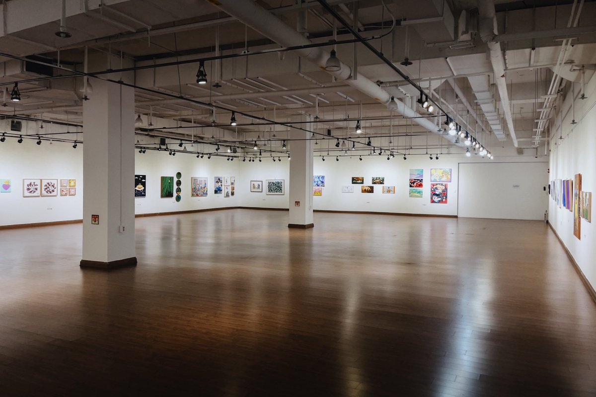 I showcased five digital artworks reinterpreting the traditions and culture of Gimhae, my hometown, as physical pieces—inviting the audience to discover hidden stories and new imagination beyond the screen.