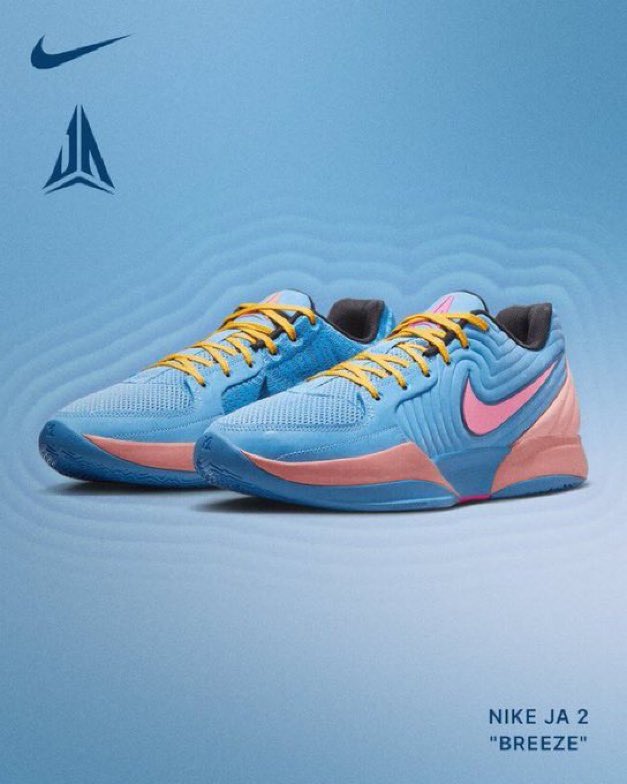 SNKR_TWITR tweet media