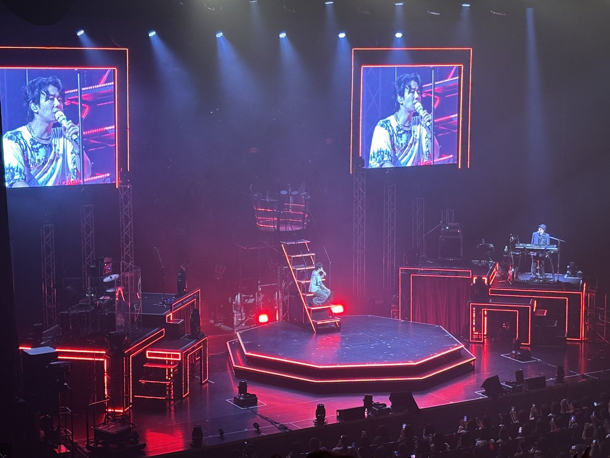 今日のライブもとっても幸せになれました❤️
バンドメンバー、ダンサーさんたちがとっても楽しそうで、それも幸せ😌
北山くんの完璧なタイムスケジュールのおかげで今日のうちに家に帰れます。
明日は朝から仕事。
起きれますように…
#北山宏光LIVE2025
#北山宏光_波紋