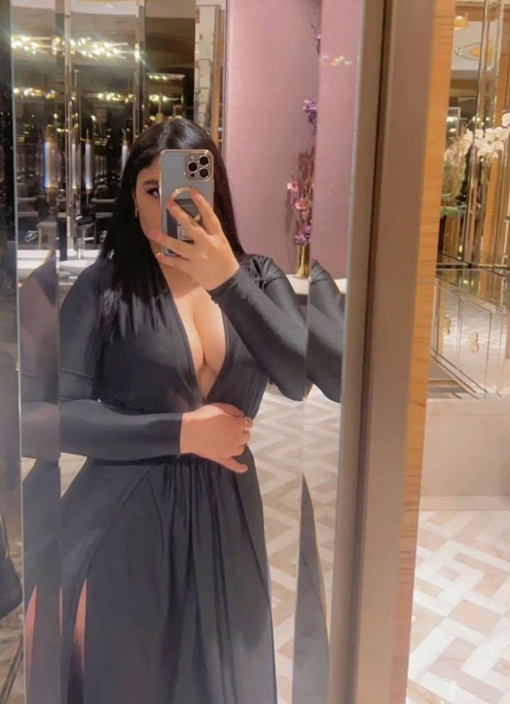 سؤال للنقاش

هل يسقط جمال المرأة بسبب قباحة لسانها