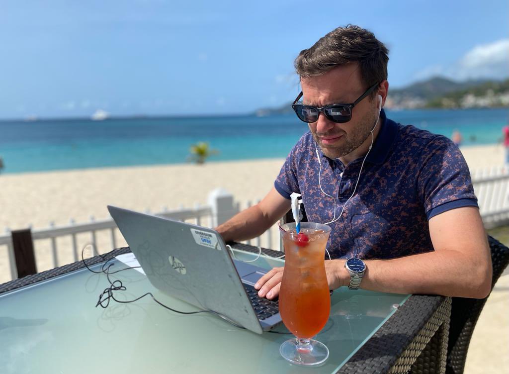 Tim Peach tweet media