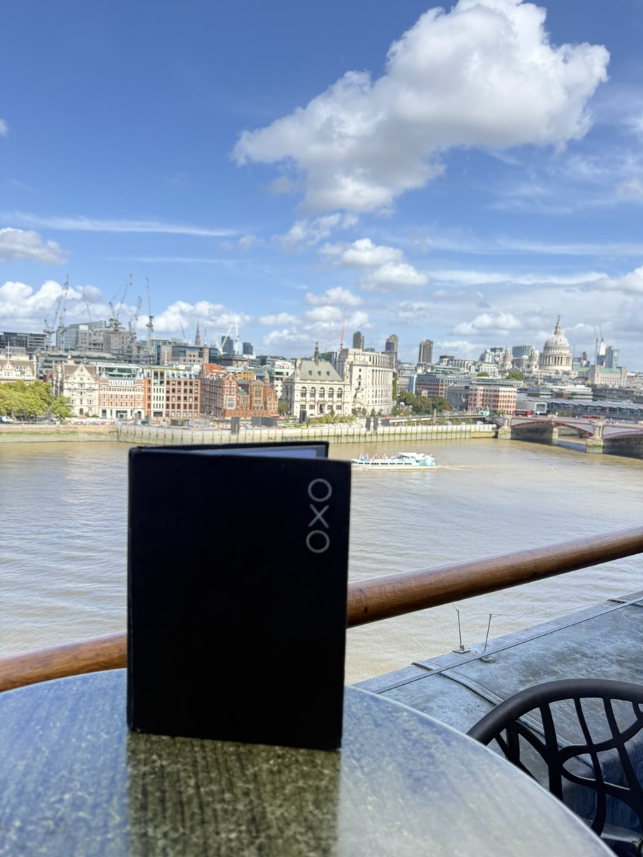 AdamParnell's tweet photo. Beautiful London 
#london #oxotower https://t.co/mZTryuNNdv