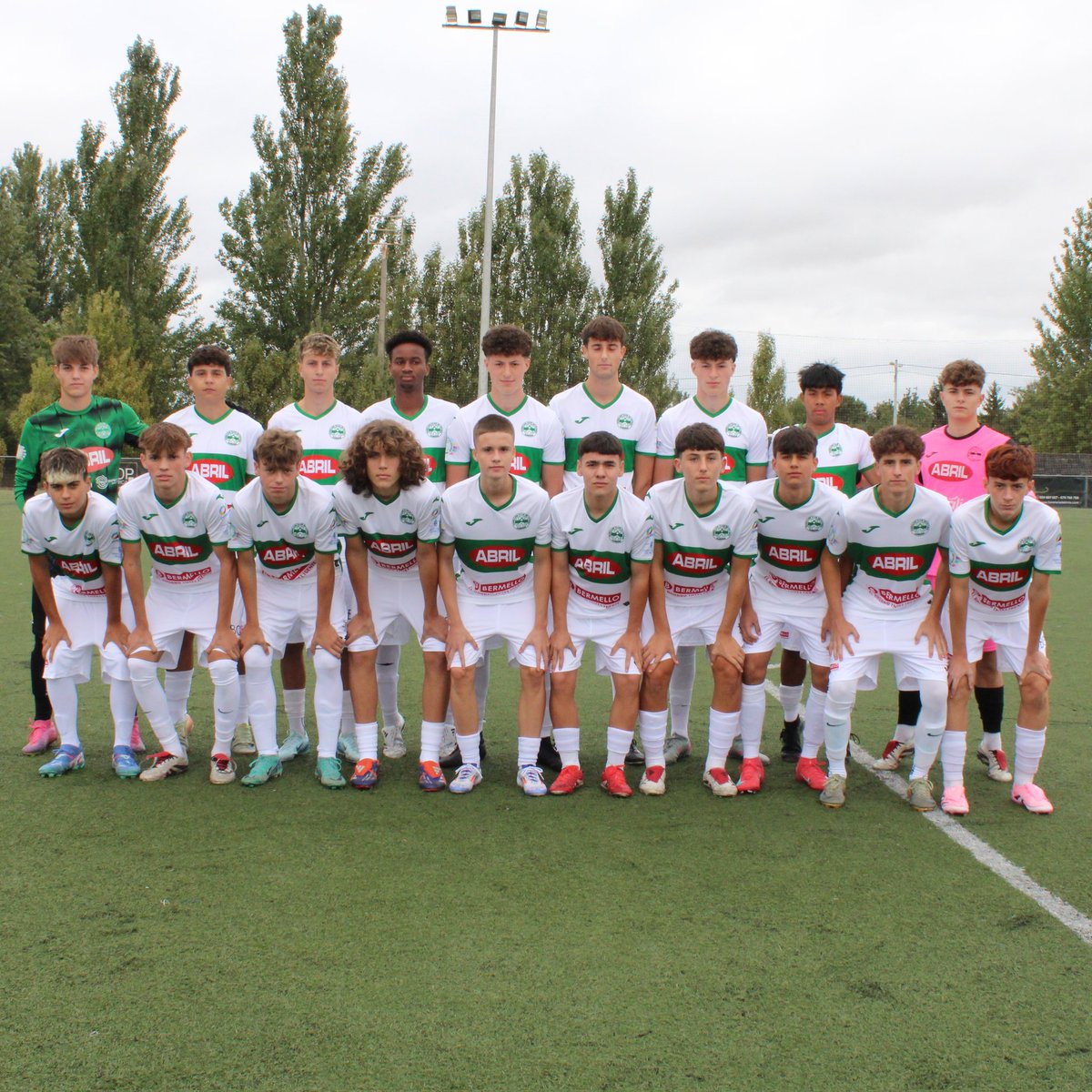 pabelloncf's tweet photo. 🥇 O Xuvenil B levouse a Lethes Cup en Xinzo de Limia
Grupos:
⚖️ XB-Rayo 21 CF 0-0
✅ XB-CD Maceda 2-1
1/2 final:
⚖️ XB-CD Velle 0-0 (✅Pp 6-5)
Final:
⚖️ XB-Antela CF 1-1 (✅Pp 3-1)
¡Sumando experiencias!
#forzapabe #adnpabe #SomosPabe #futbolbase #futbol https://t.co/yOsET7j6SN