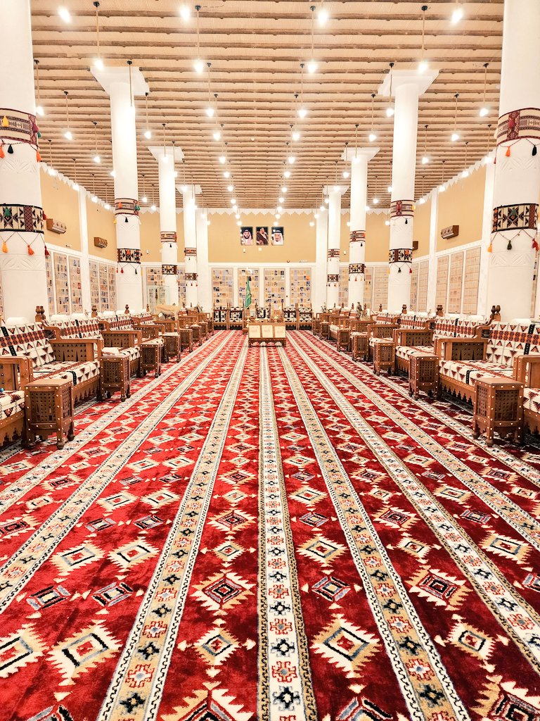 (متحف العقيلات التاريخي )باذن الله وتوفيقه انجاز العمل على وشك الانتهاء نسأل الله تعالى التوفيق والسداد وان يكلل الجهود بالنجاح لهذا المشروع لمؤسسه بدر الوهيبي....
#متحف
#العقيلات
#السعودية_القصيم_بريدة
#بدر_الوهيبي
#تاريخ_صور