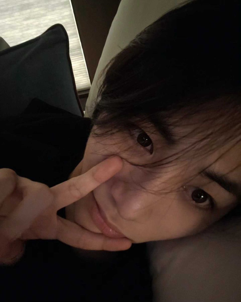 lyscoshn's tweet photo. eu e meu namorado quando namoramos
#onedoorselcaday #onsd #TAESAN @BOYNEXTDOOR_twt https://t.co/bayw3GD2eo