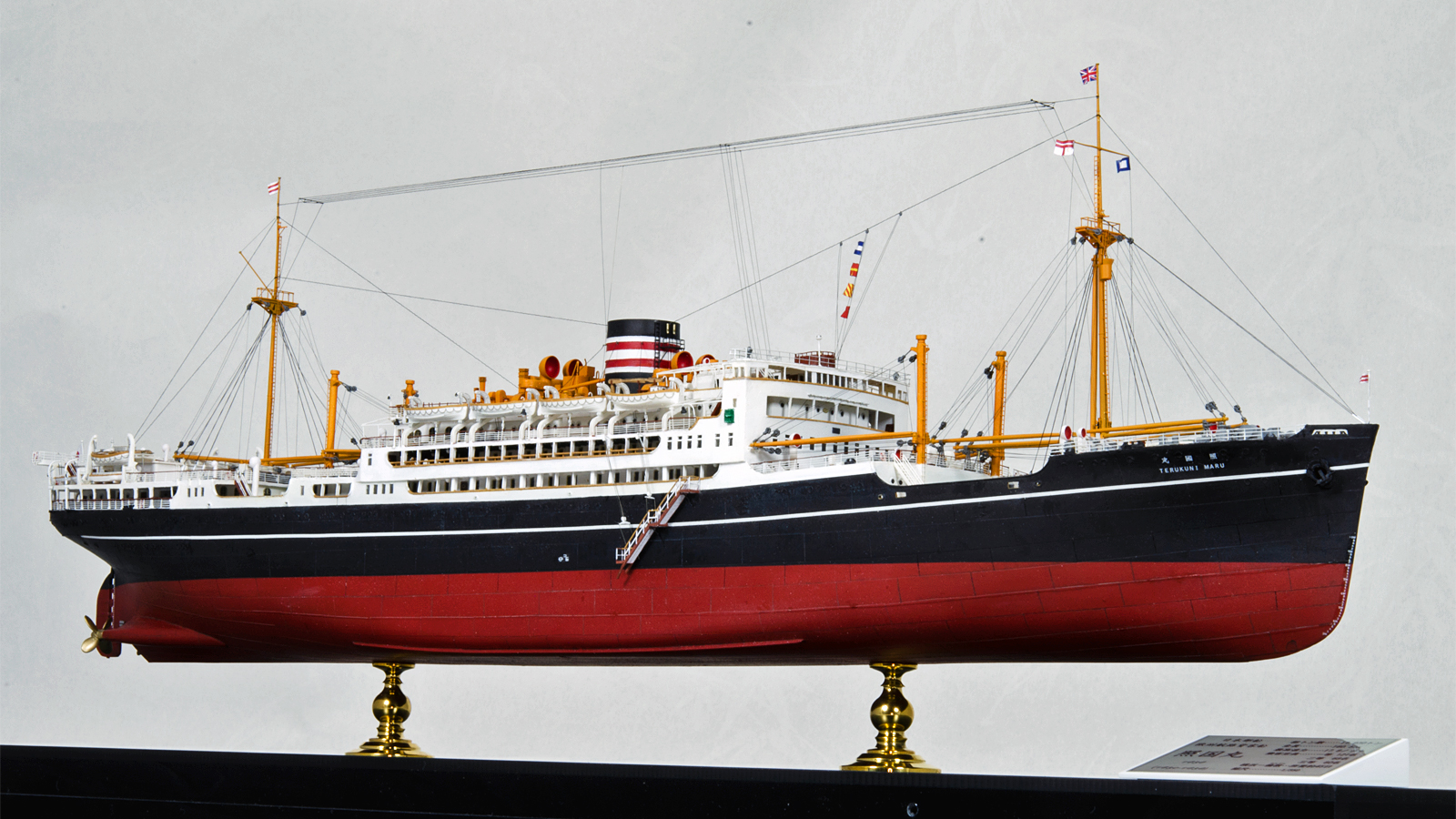ヒコーキ雲　油絵　F3(273×220mm) ヒコーキ雲 油絵 F3(273×220mm) 油絵額縁 8203/ホワイト F3号