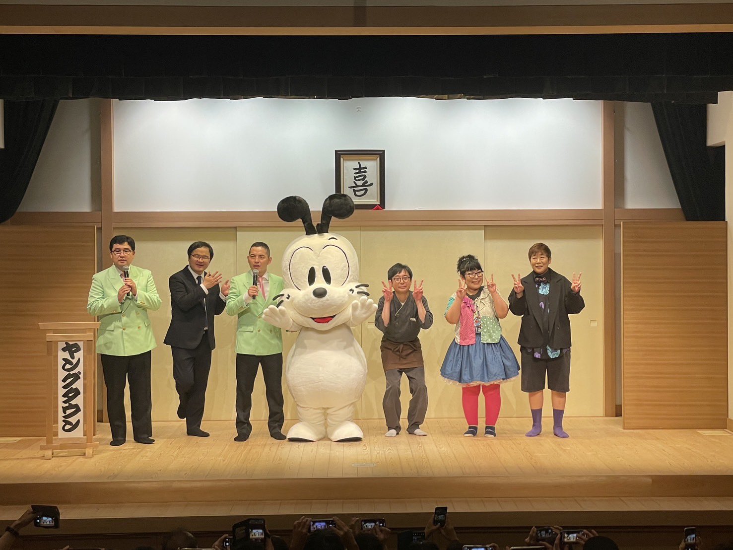 直筆サイン入り】岩下志麻という人生 いつまでも輝く、妥協はしない