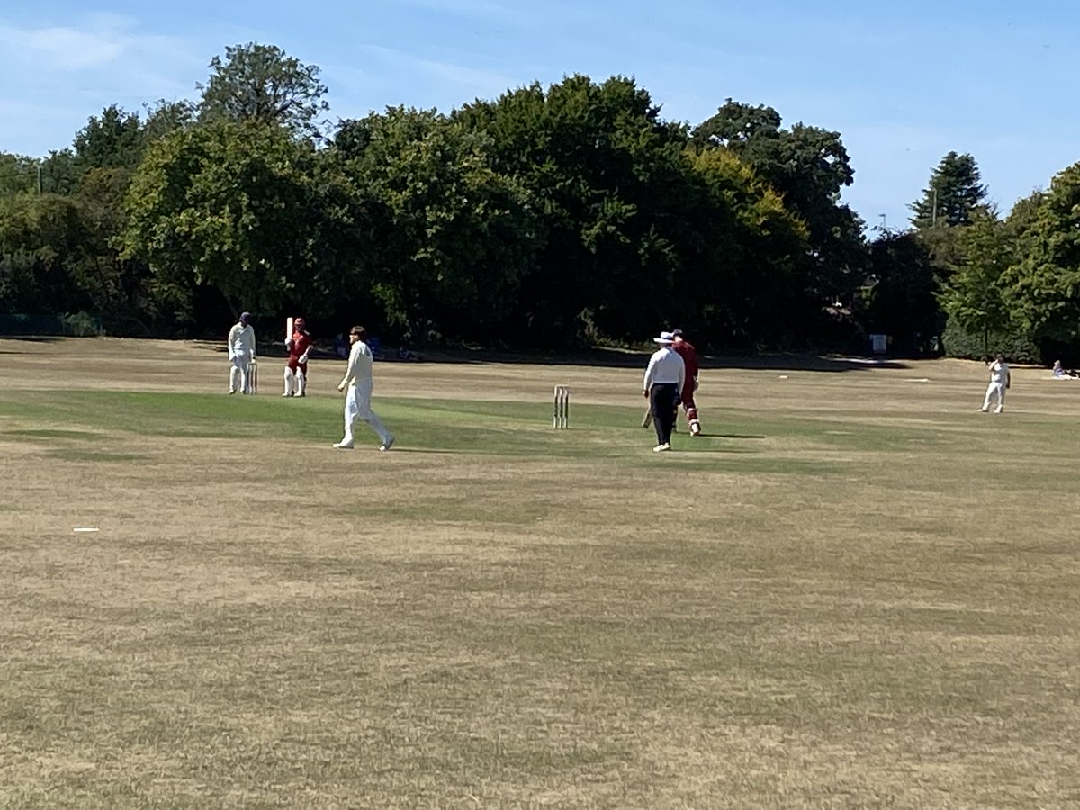 Lancashire D40 fought back at Tring Park to beat The Lords Taverners by just 1 run!

Tom Meskell 75 set the pace, James Dixon starred with 54 and 7/24, Rory McIntyre 40.

Down to the final ball… edge, clean catch, bowled. Victory snatched! 🏏

Read more🔗