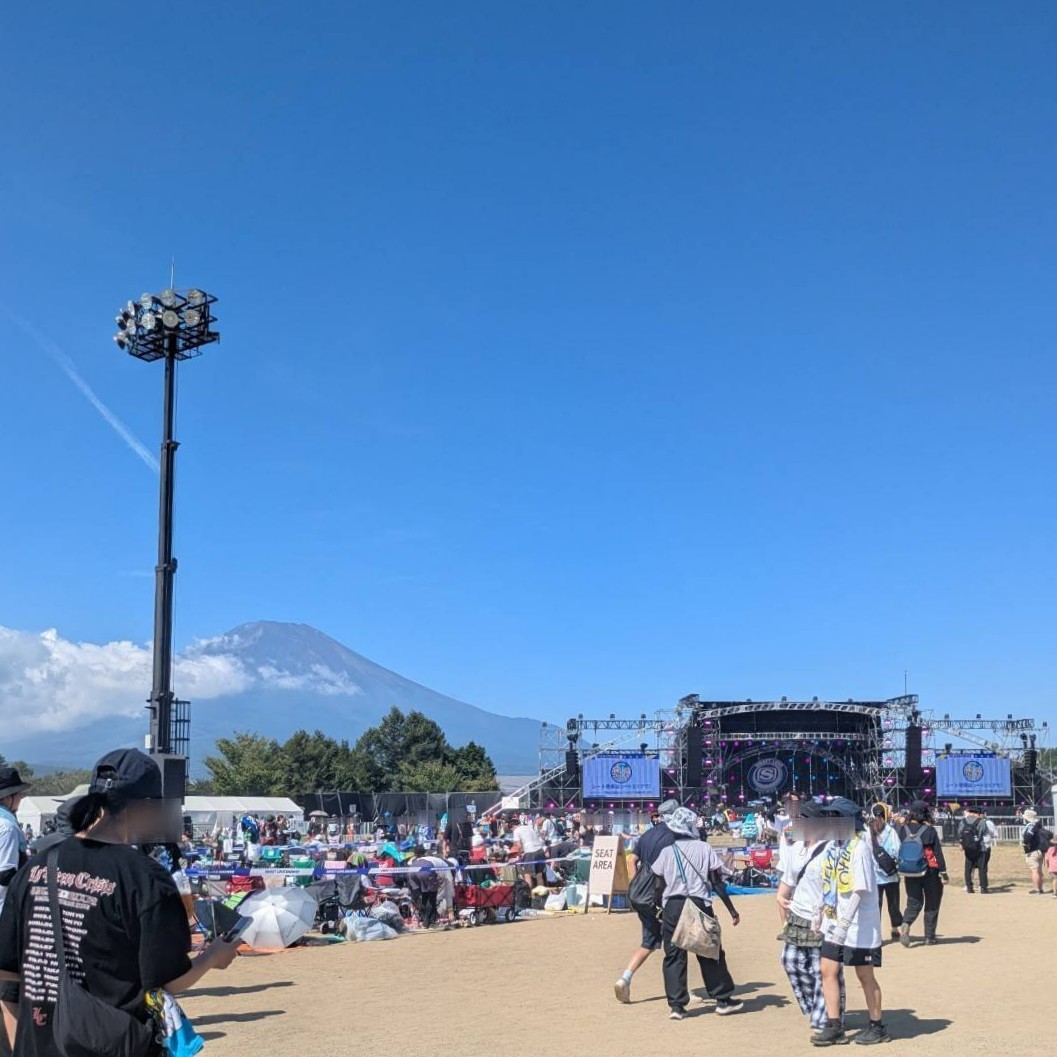 piramaru15's tweet image. 8月30日🤙🏻🌺ラブシャ！✨🗻🥁🎸
とにかくもうほんっっっとにぜーんぶ！なにもかもが最っ高に楽しすぎた！！！
これから先もずっと、楽しかったねー！って盛り上がれる大切な想い出ができたよ🫶
行ってよかったぁぁ😭✨
aikoー！連れてきてくれて本当にあじがとー！❤️‍🔥
夏フェスaiko最強！😚🔥らぶゆ🧡