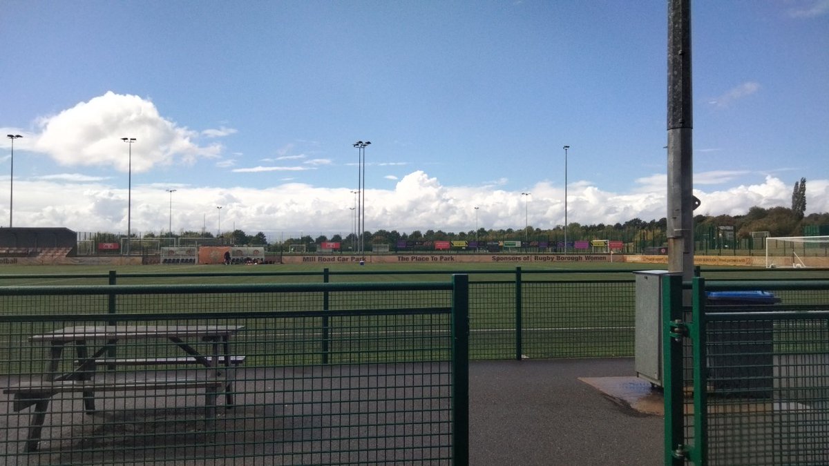 Something different for a #Sunday afternoon.

Popped along to see <a href="/abbi_jenner/">AJ</a>, <a href="/LouanneWorsey_/">Louanne Worsey</a> and others we know.

<a href="/RugbyBoroughWFC/">Rugby Borough Women FC</a> v <a href="/WolvesWomen/">Wolves Women FC</a> 3pm kickoff