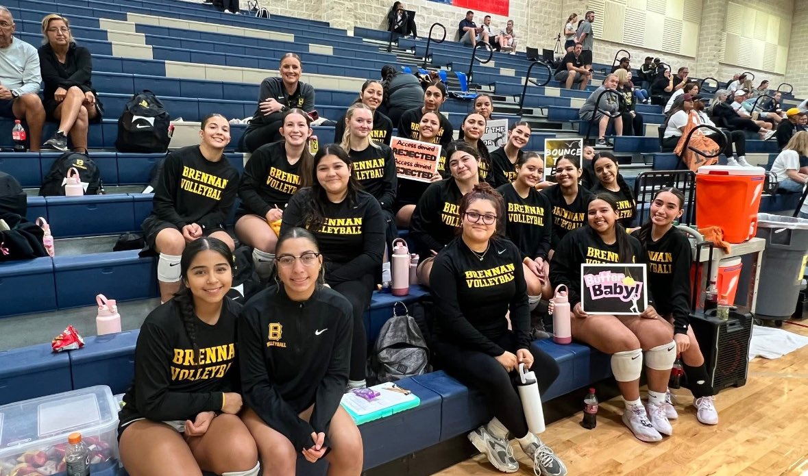 Coach Dahle tweet media