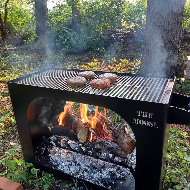 The Moose Fireplace Grill tweet media