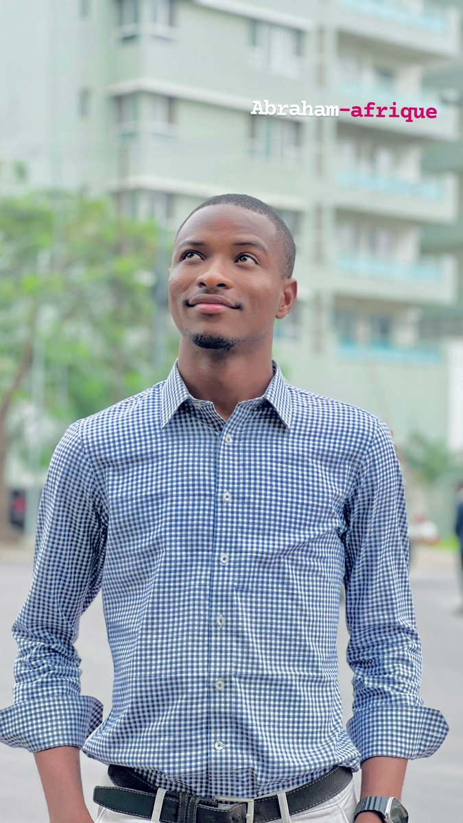 LebonMulumba's tweet image. 🕯️ Une bougie de plus brille pour marquer ce jour nouveau, où les compassions de Dieu se renouvellent. Nous avançons avec assurance, les yeux fixés sur le Rocher inébranlable, fondement sûr de notre victoire.

Lebon Abraham Mulumba 
#NouvelÂge #GrâceDeDieu #JoyeuxAnniversaire #31