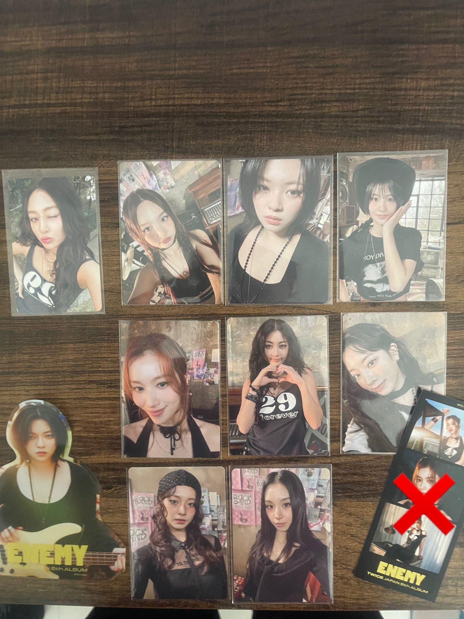 TWICE ENEMY 福岡　会場限定　トレカ TWICE ENEMY 会場限定トレカ(福岡) コンプ - メルカリ