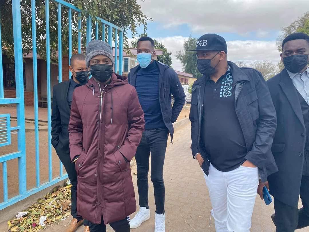 StizzyWizzyRay's tweet photo. You were always ready to freely offer your services to every oppressed person.  Thank you Mminathoko for having been there for our icon. The young &amp; the old will always be proud of your service @duma_boko https://t.co/m0QKYpsXn8