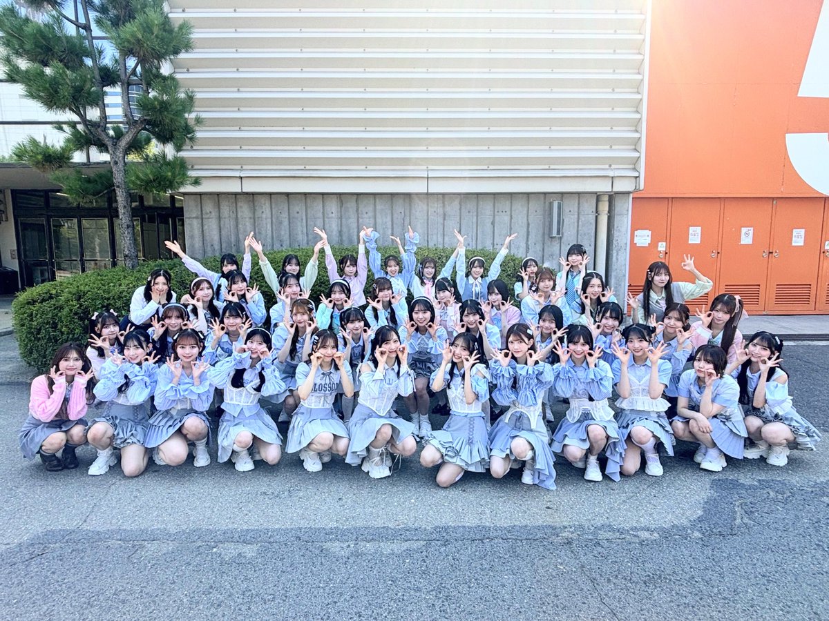 ／⋰
#Oh_my_pumpkin 大阪握手会
たくさんのご来場ありがとうございました🐙🎀
＼⋱

ミニライブでは🎤
練り歩きあり✨13曲を
披露させていただきました🩰💘

次の初回限定盤イベント
☑︎9/20(土)仙台ファンミーティング
☑︎10/13(月•祝)東京握手会
でもお待ちしてます🫶🏻💕˖°.