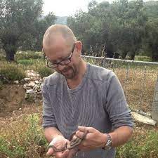 International Society for Vertebrate Morphology (@isvmorph) on Twitter photo Please join us in welcoming Anthony Herrel as the new President of the ISVM🎉 Anthony is a CNRS researcher at MNHN (Paris) and leads the FunEvol team. Many thanks to outgoing President John Hutchinson for his leadership 👏🏻👏🏻👏🏻. #ISVM Please join us in welcoming Anthony Herrel as the new President of the ISVM🎉 Anthony is a CNRS researcher at MNHN (Paris) and leads the FunEvol team. Many thanks to outgoing President John Hutchinson for his leadership 👏🏻👏🏻👏🏻. #ISVM