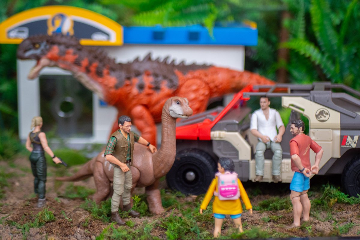 On Ile Saint-Hubert, the group begin to plan how they can get off of the island when a Sauropod family passes by their parking space next to an abandoned general store.

#JurassicWorldRebirth #JurassicPark #ToyPhotography