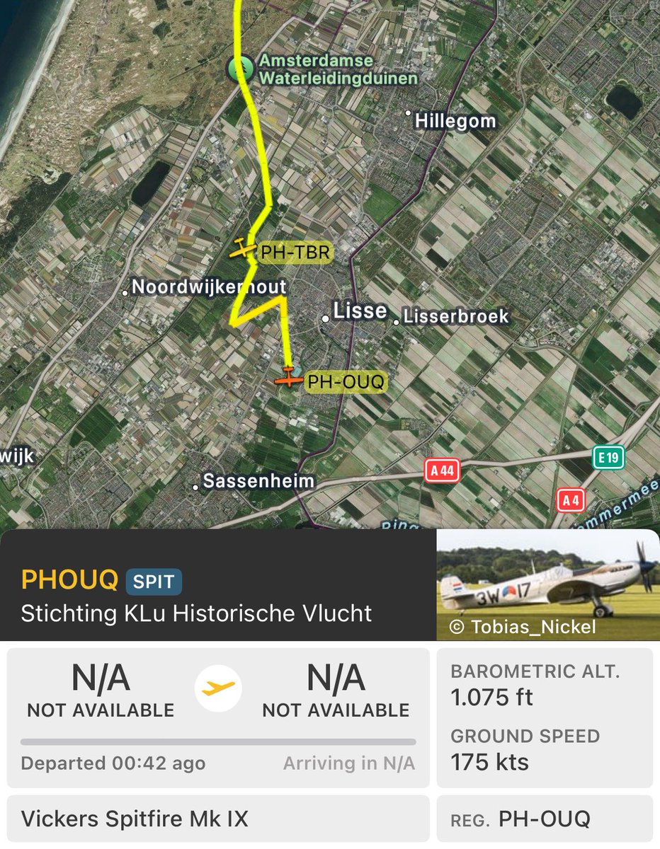 MvanDusseldorp's tweet image. Prachtig beeld (op TV); de #spitfire over de #DutchGP en daarna de F-35’s….
@ttenhaaf - in command?