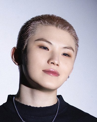 This is absolute pure perfection

#WOOZI #우지 #이지훈