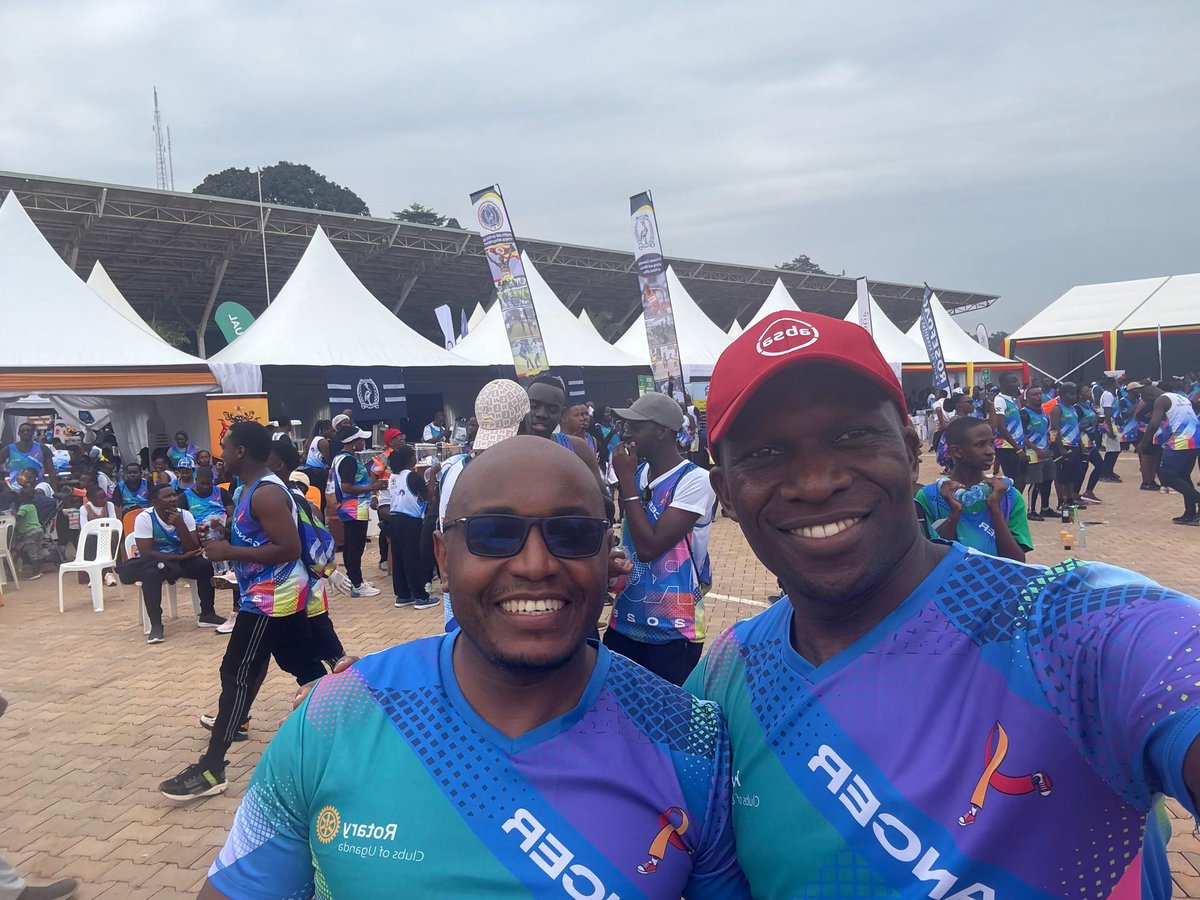Absa Bank Uganda (@absauganda) on Twitter photo What an inspiring day!
Today, thousands of runners came together for the Rotary Cancer Run 2025, and we proudly stood among them. Our Managing Director, <a href="/DavidAWandera/">David A. Wandera</a> accompanied by our Retail and Business Banking Director <a href="/MosesRutahigwa/">Moses Rutahigwa</a> and Human Capital Director, Henry What an inspiring day!
Today, thousands of runners came together for the Rotary Cancer Run 2025, and we proudly stood among them. Our Managing Director, <a href="/DavidAWandera/">David A. Wandera</a> accompanied by our Retail and Business Banking Director <a href="/MosesRutahigwa/">Moses Rutahigwa</a> and Human Capital Director, Henry