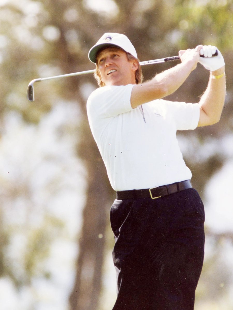 Jon Savoy (@jonsavoyiswear) on Twitter photo <a href="/NotHoodlum/">Hoodlum 🇺🇸</a> The White House circulated this photo showing Trump clearly golfing today regardless how it fits your “narrative” <a href="/NotHoodlum/">Hoodlum 🇺🇸</a> The White House circulated this photo showing Trump clearly golfing today regardless how it fits your “narrative”