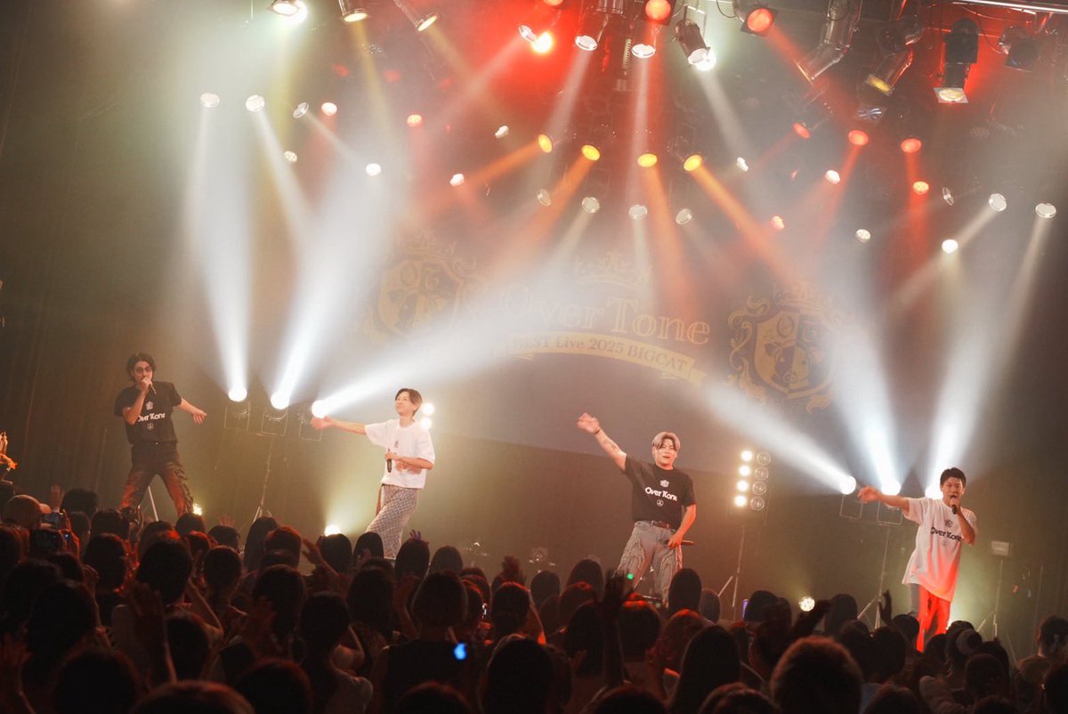 Over_Tone95's tweet image. 【OverTone BEST Live 2025 BIGCAT】
猛暑の中ご来場いただいた皆様
ありがとうございました😆
めちゃめちゃ楽しかったです🎤
明日からまた一週間一緒に頑張りましょ💪
#OverTone #オバトン #BIGCAT