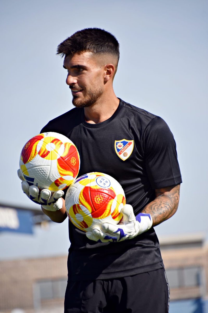 Termina una pretemporada más ✅ semanas de mucho trabajo, asimilar conceptos y preparar lo que viene! 
Con ganas e ilusionado de ir juntos a por esta temporada!! 
Empieza lo bueno, Vamoss , estamos listos!! 💙💙 @linares_dptvo