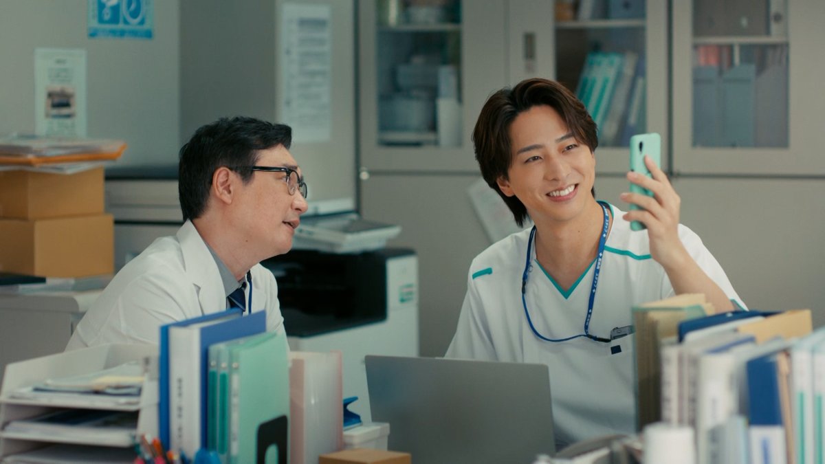 #寺西拓人 さんが医療介護の求人サイトの新CMに登場✨
初の看護師役に挑戦し、働く一歩を後押し😊

🌈記事＆インタビュー
mezamashi.media/articles/-/191…

「一歩踏み出した先には絶対に新しい何かが見つかる」
環境を変えたいと思う人へのメッセージも💪

#timelesz