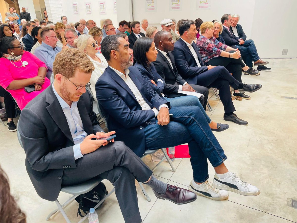 TMohamedSoilihi's tweet image. À l’invitation de @iacovellixavier pour la rentrée de @DP_LeParti, un moment pour réfléchir ensemble, fédérer les énergies pour affronter l’avenir, identifier des solutions aux problèmes du quotidien, trouver la voie du compromis et celle du dépassement au service de tous les…