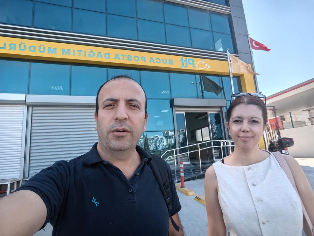 Bu hafta ki örgütlenme çalışmalarında BUCA Dağıtım Merkezinde emekçilere 8  dönem toplu iş görüşmelerinde yetkili ve yandaş sendikaların tutumu ve yol açtığı sonuçlar hakkında bilgilendirme yapıldı..